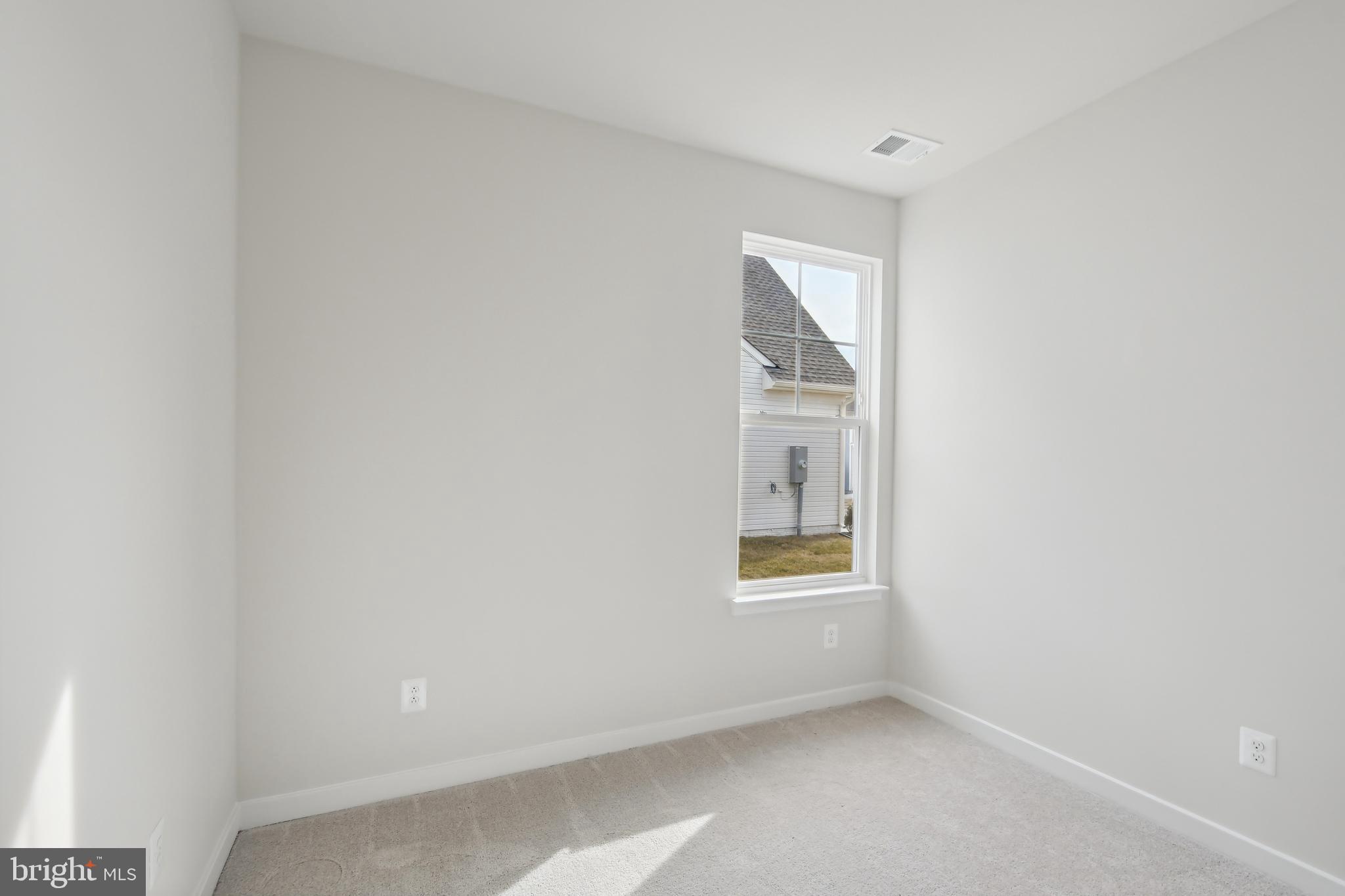 SENSENY VILLAGE - Residential