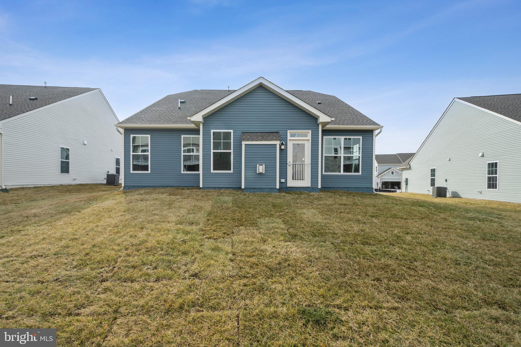 SENSENY VILLAGE - Residential