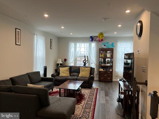 ANDALE GREEN - Residential Lease