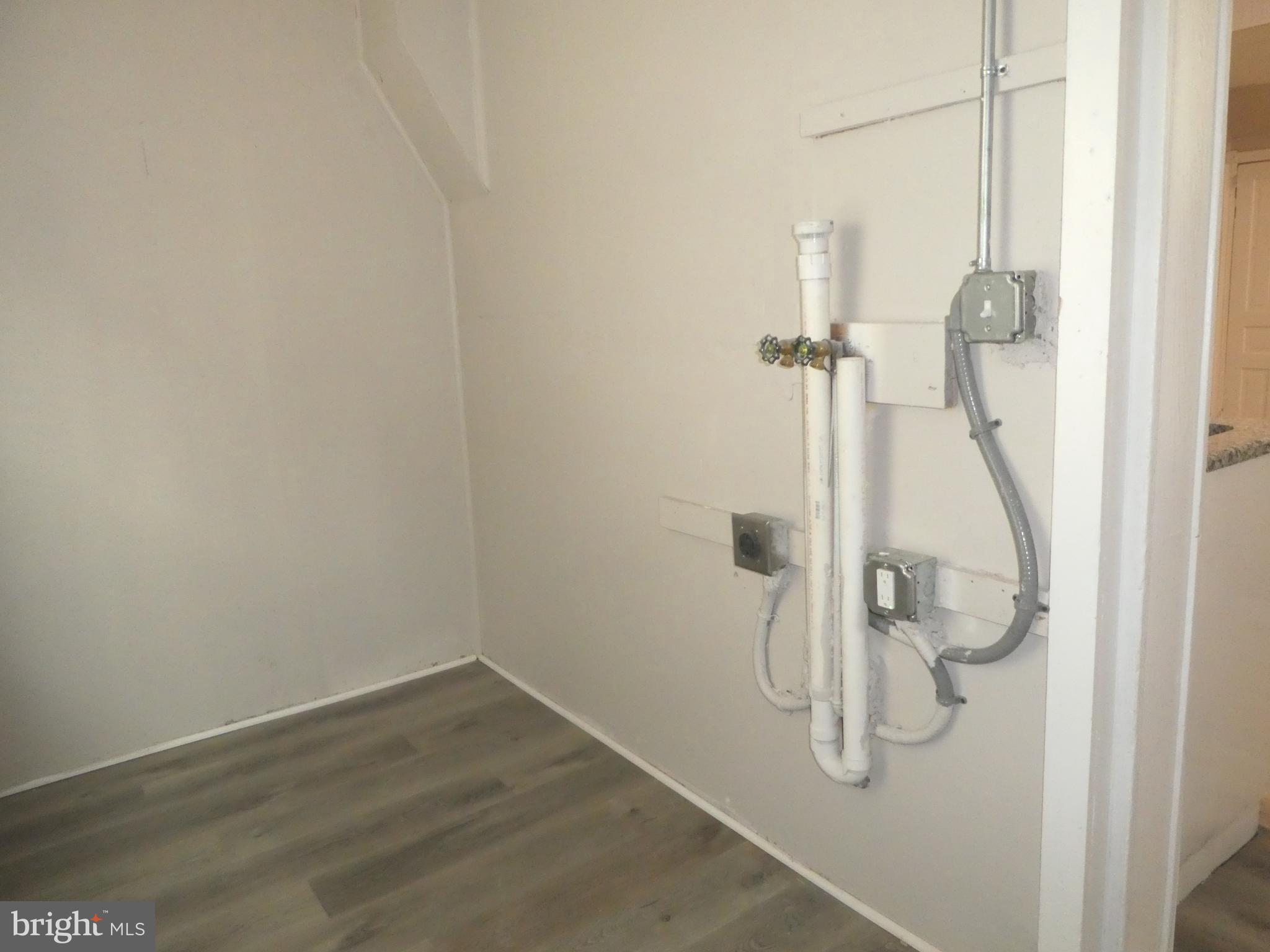 COBBS CREEK - Residential