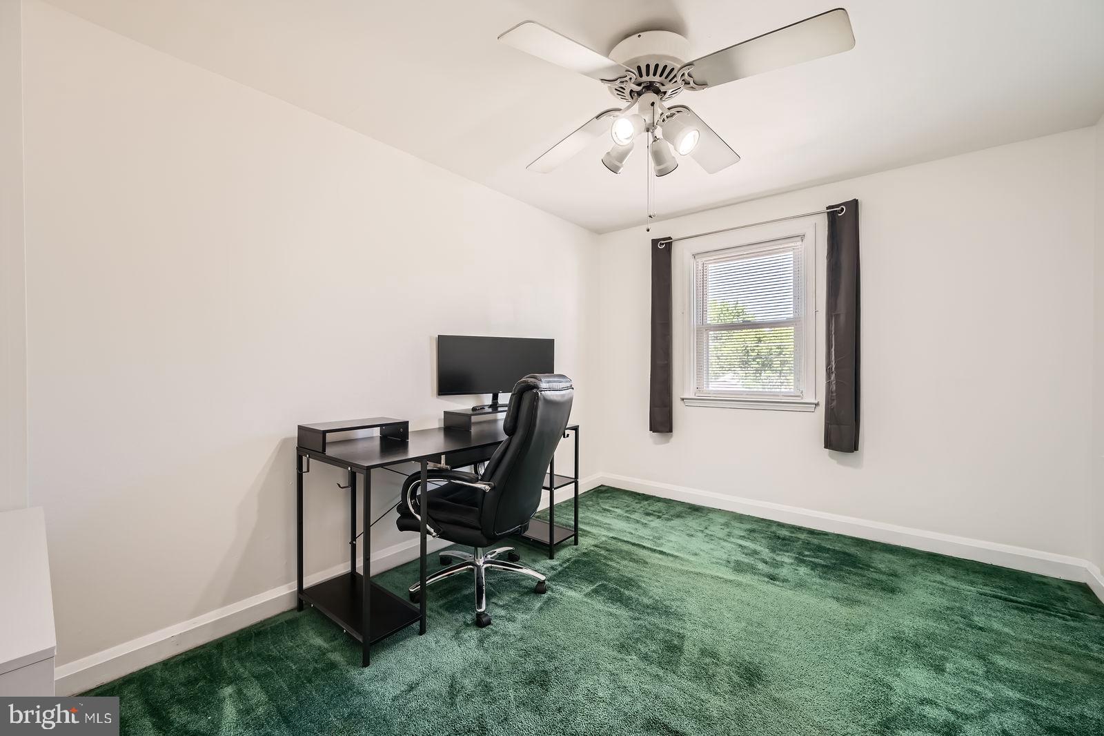 GRAY MANOR - Residential