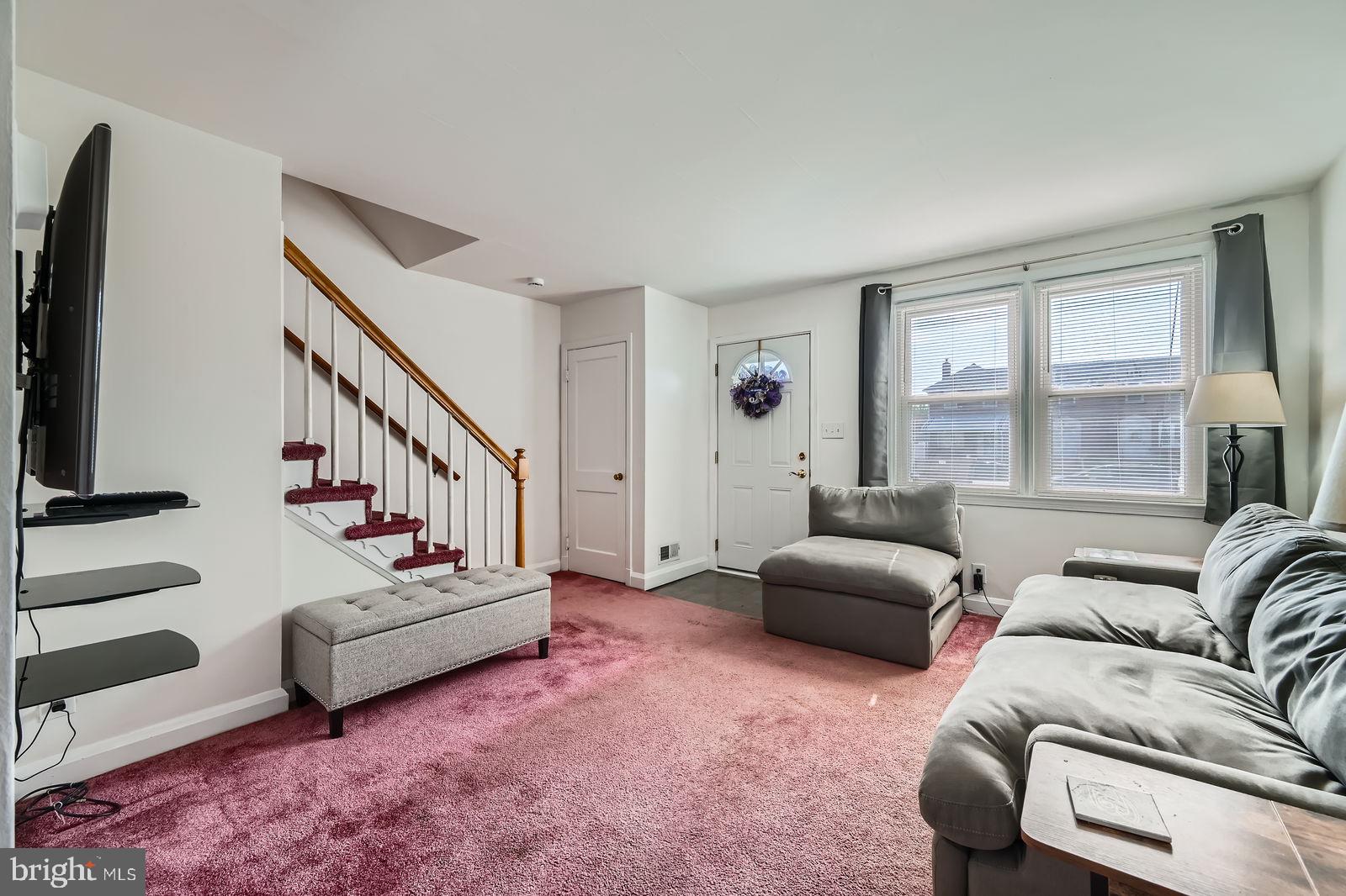 GRAY MANOR - Residential