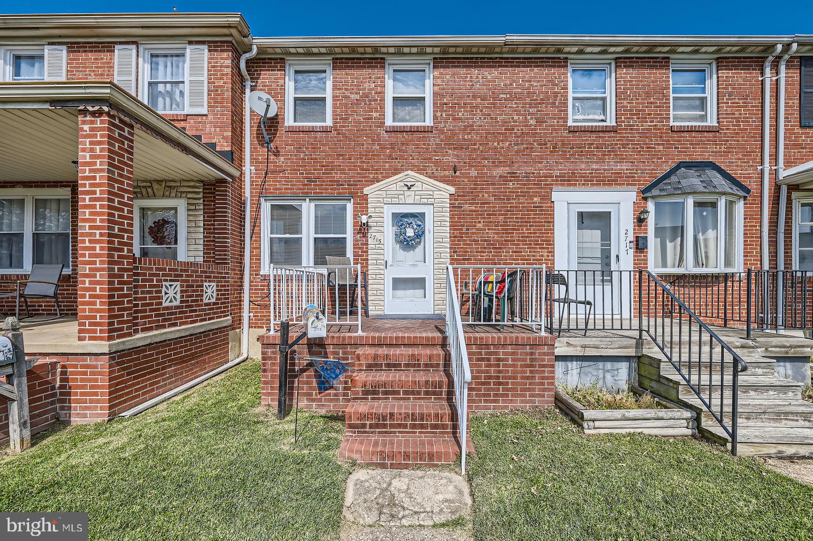 GRAY MANOR - Residential