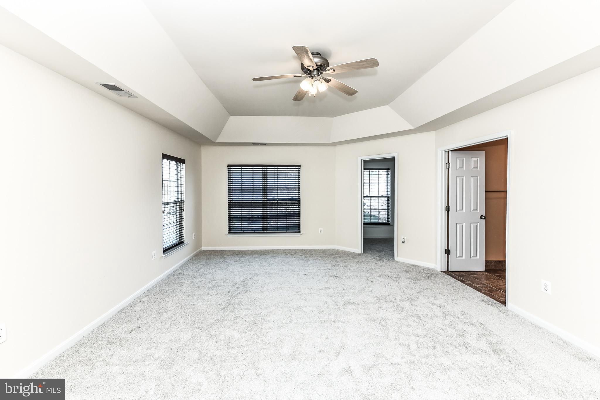 PRESIDENTS COURT - Residential Lease