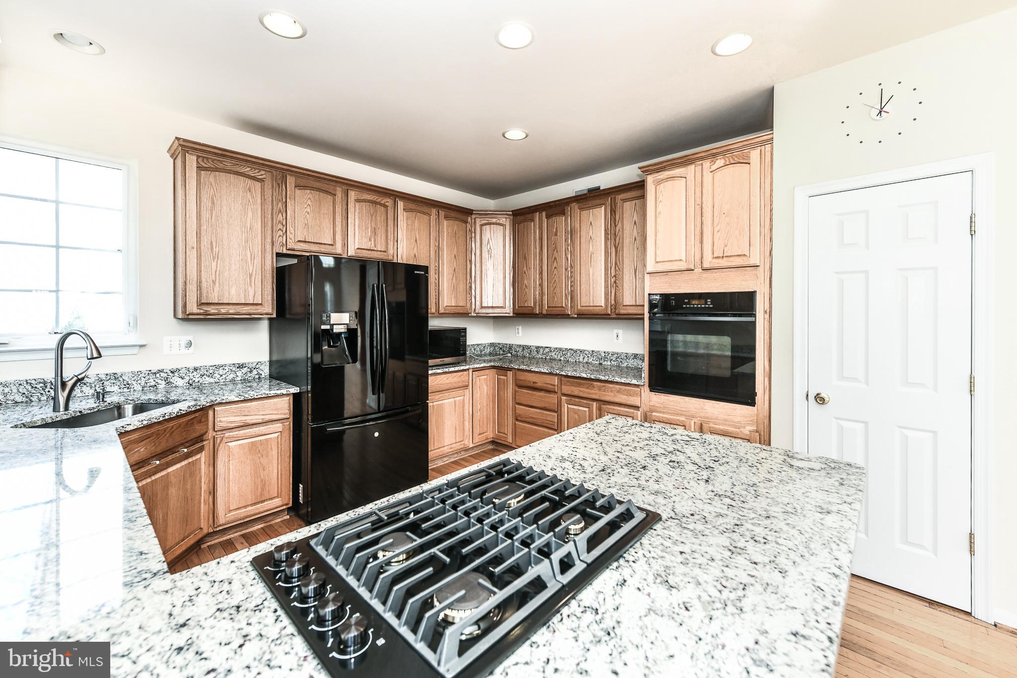 PRESIDENTS COURT - Residential Lease