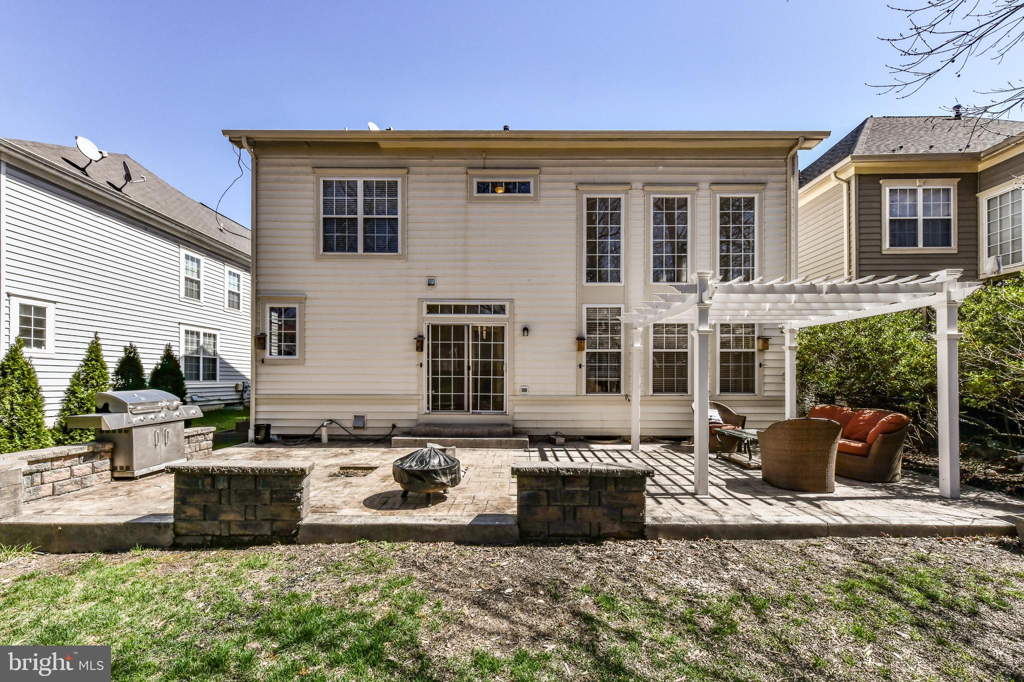 PRESIDENTS COURT - Residential Lease