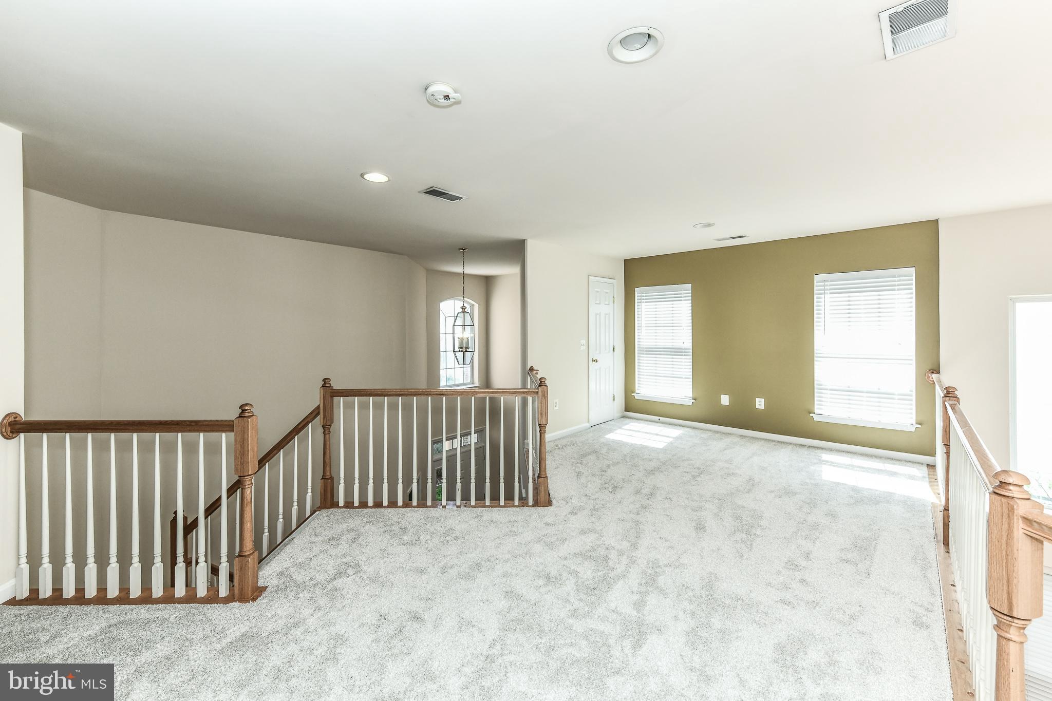 PRESIDENTS COURT - Residential Lease