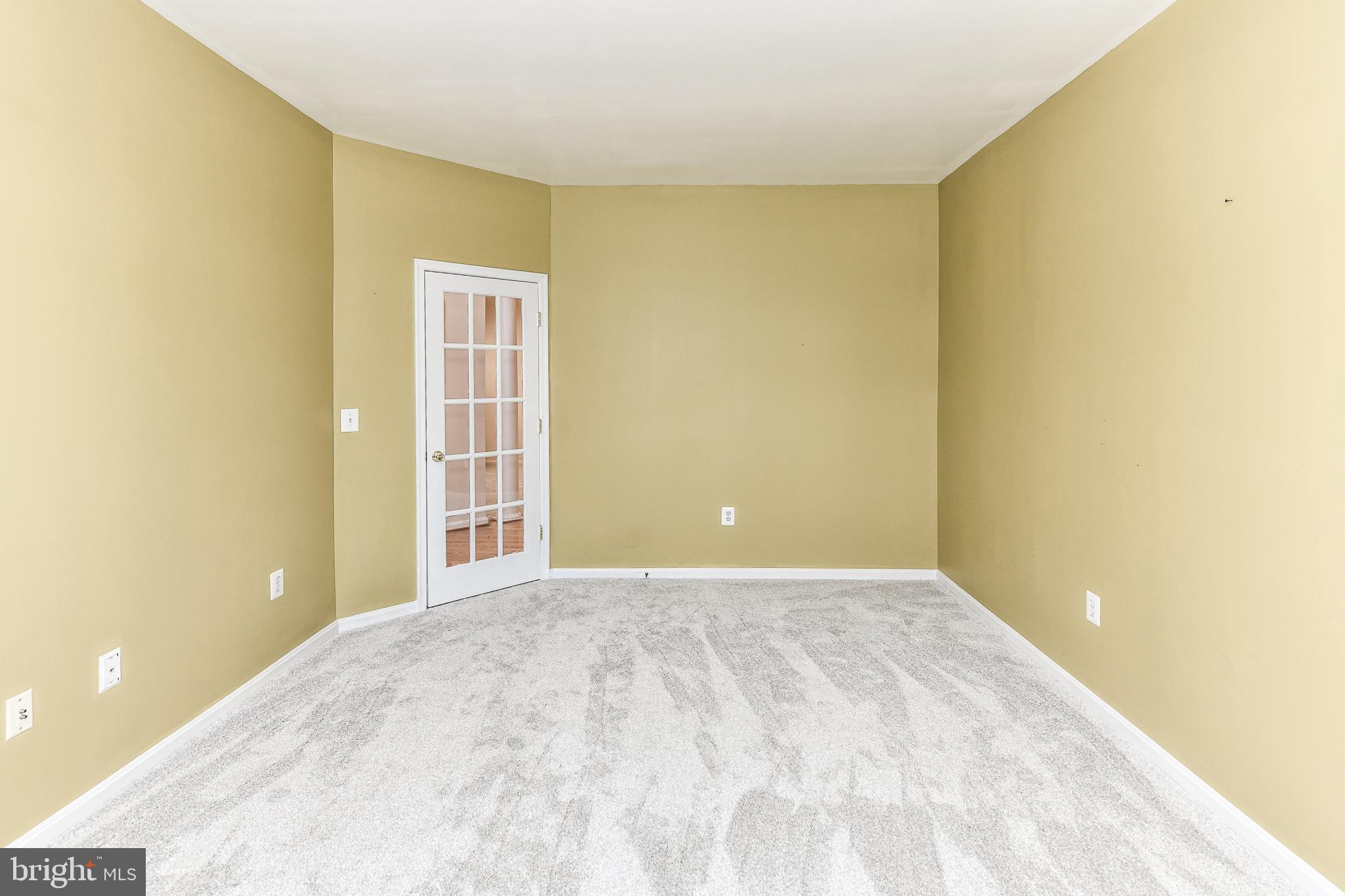 PRESIDENTS COURT - Residential Lease