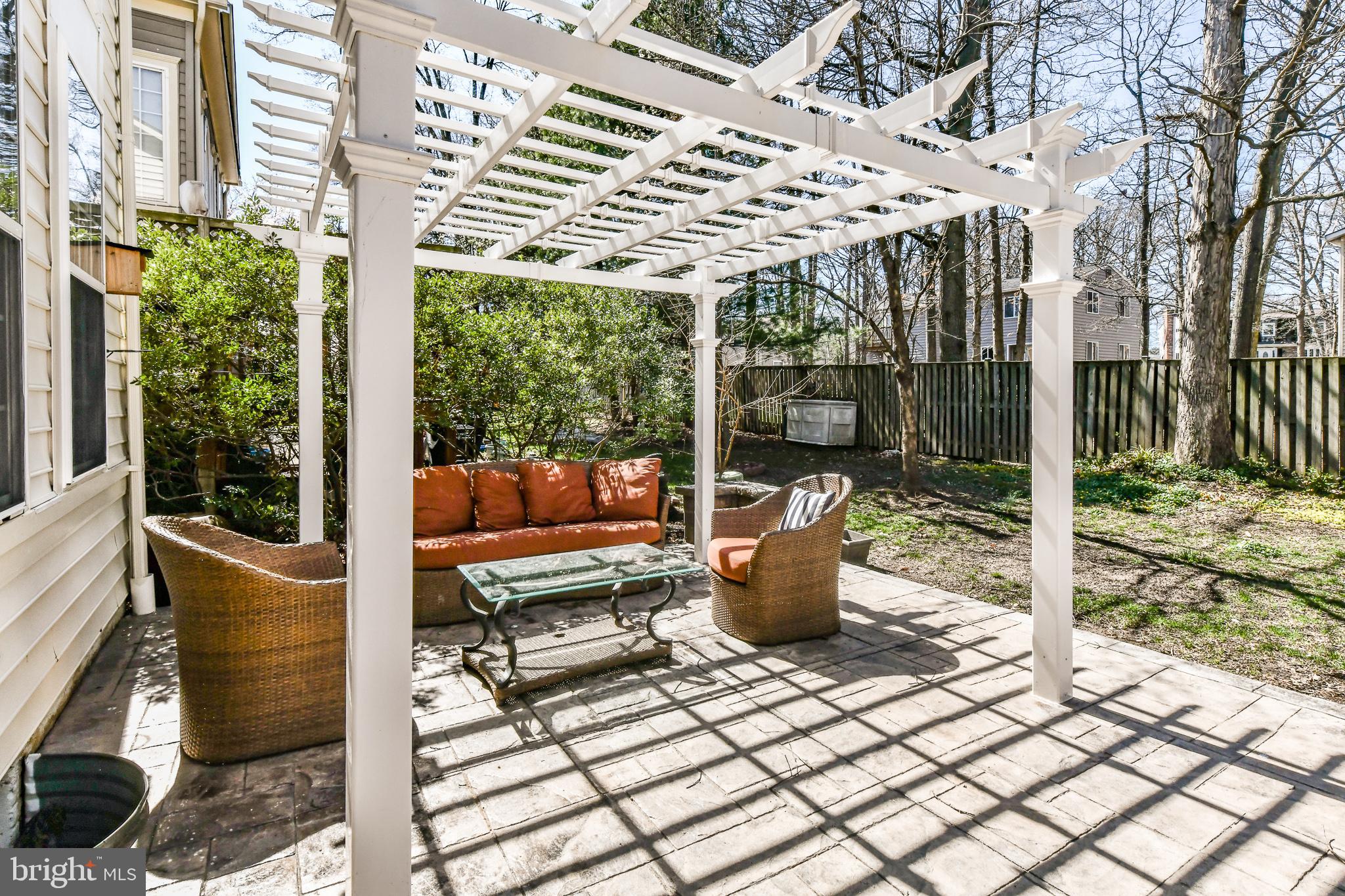 PRESIDENTS COURT - Residential Lease