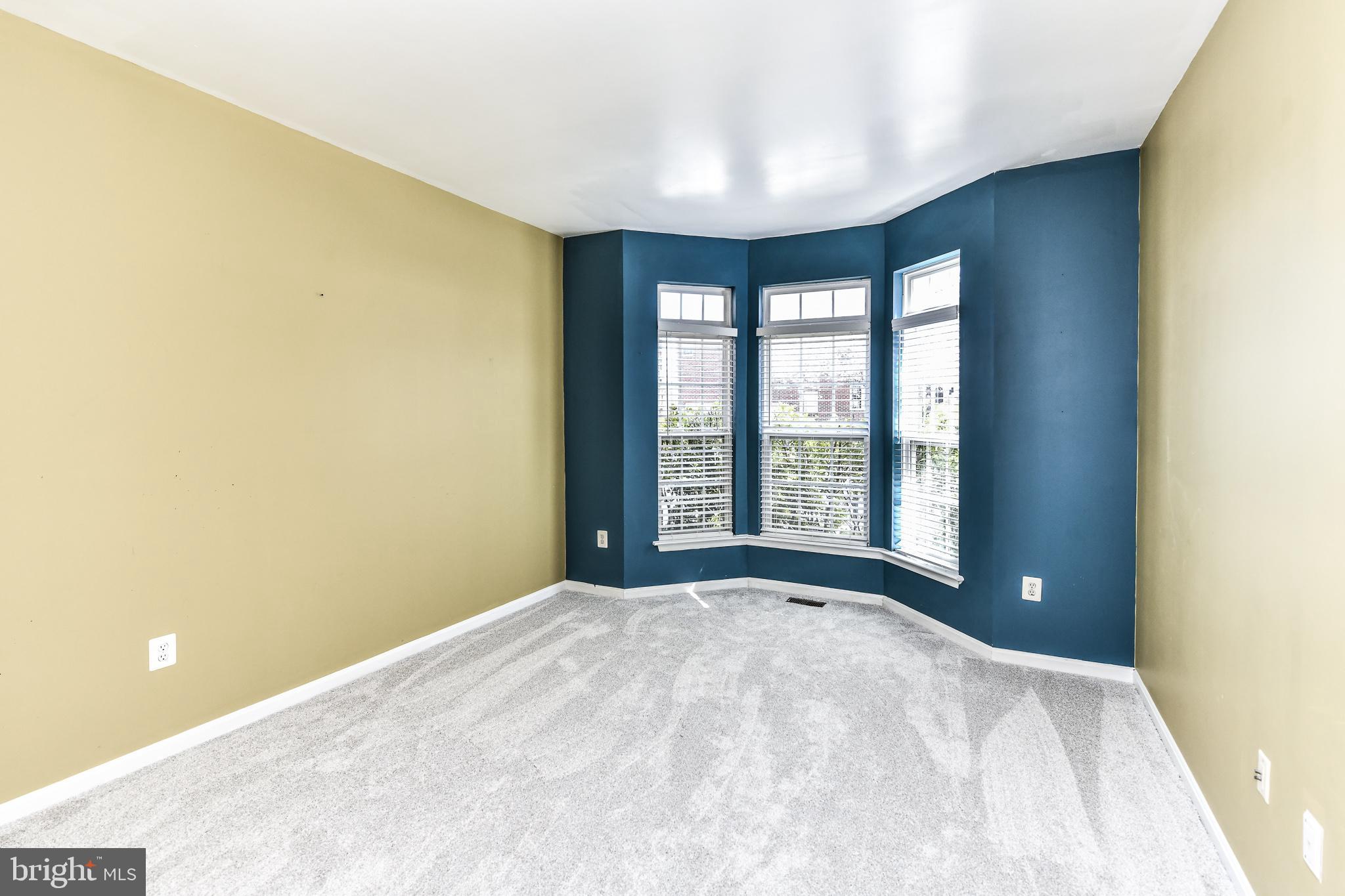 PRESIDENTS COURT - Residential Lease