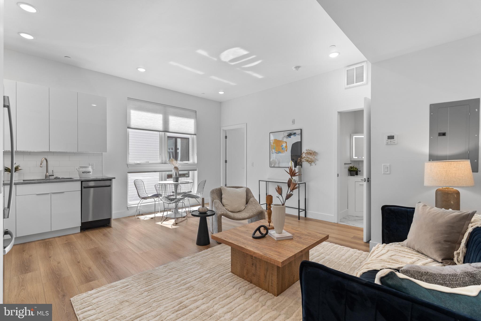 300 CHRISTIAN STREET 205