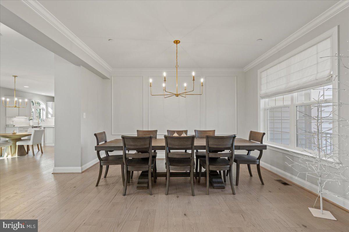 OAKLAND HALL - Residential Lease