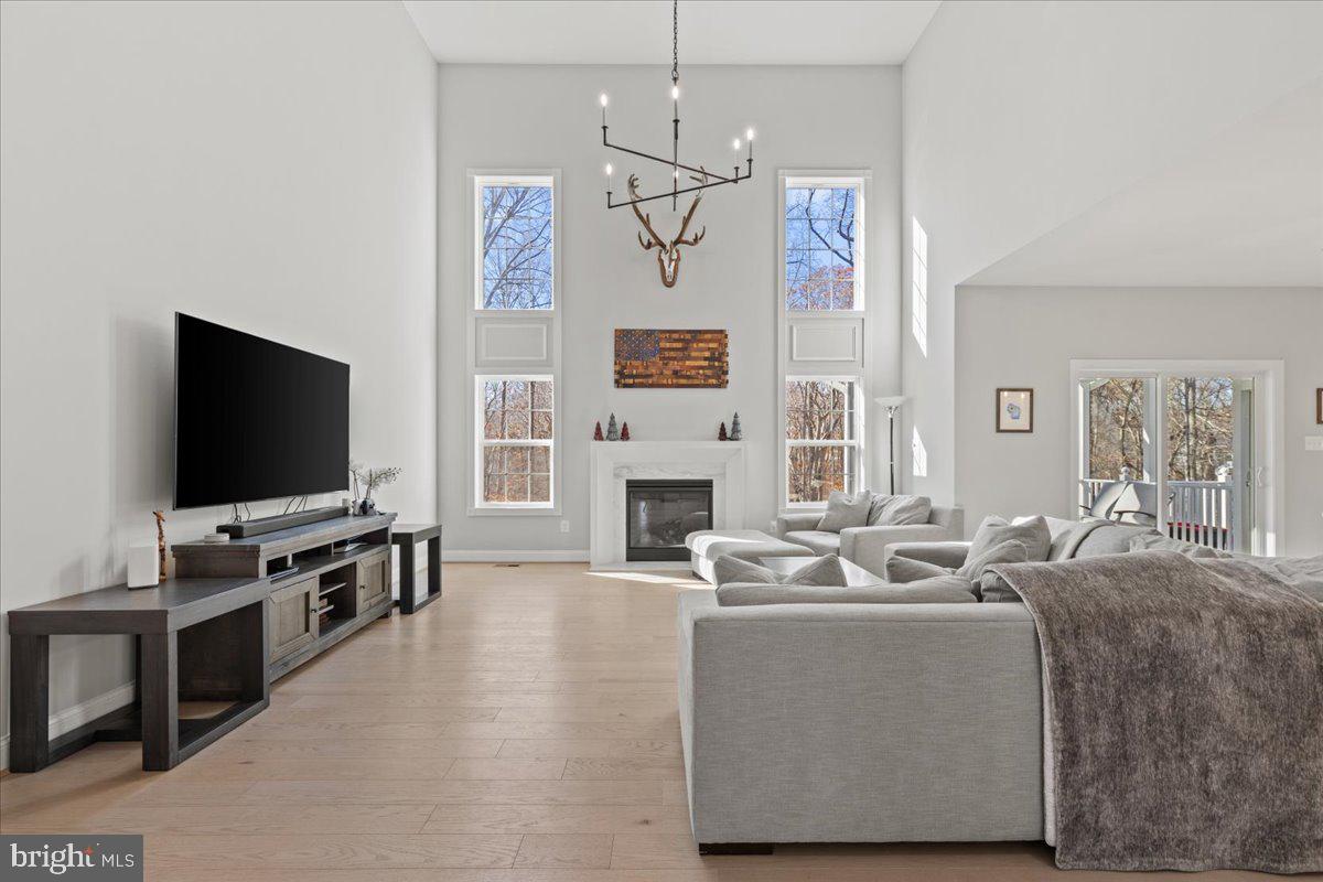 OAKLAND HALL - Residential Lease