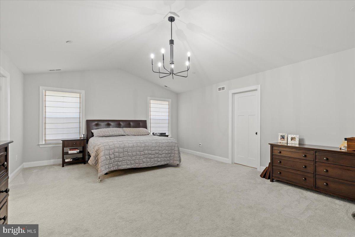 OAKLAND HALL - Residential Lease