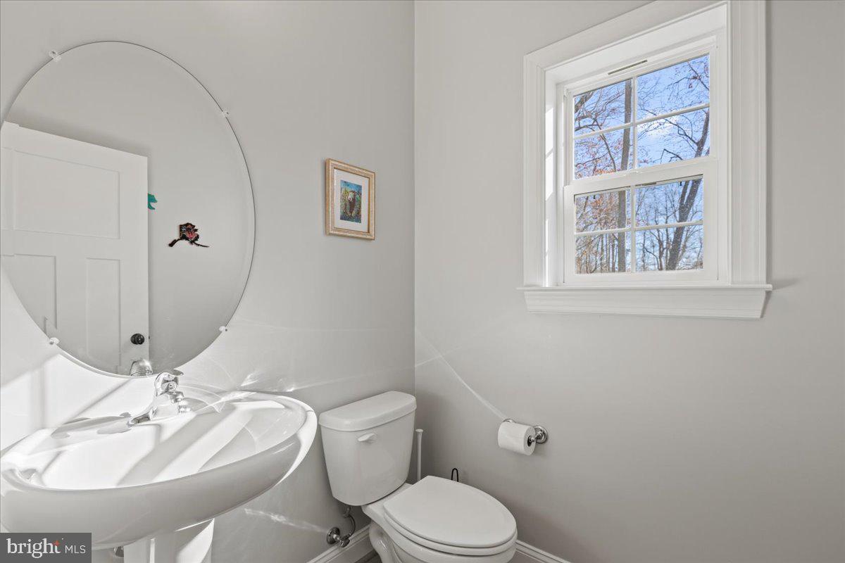 OAKLAND HALL - Residential Lease