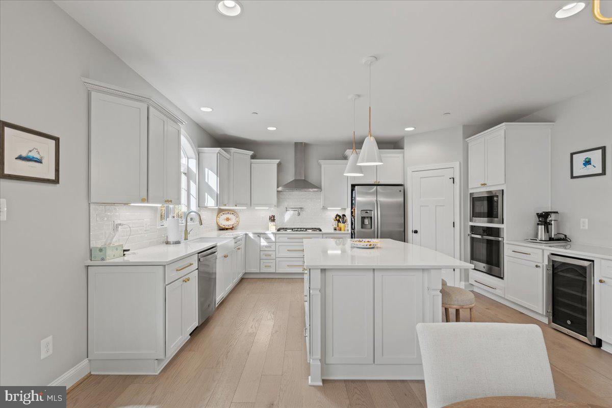 OAKLAND HALL - Residential Lease