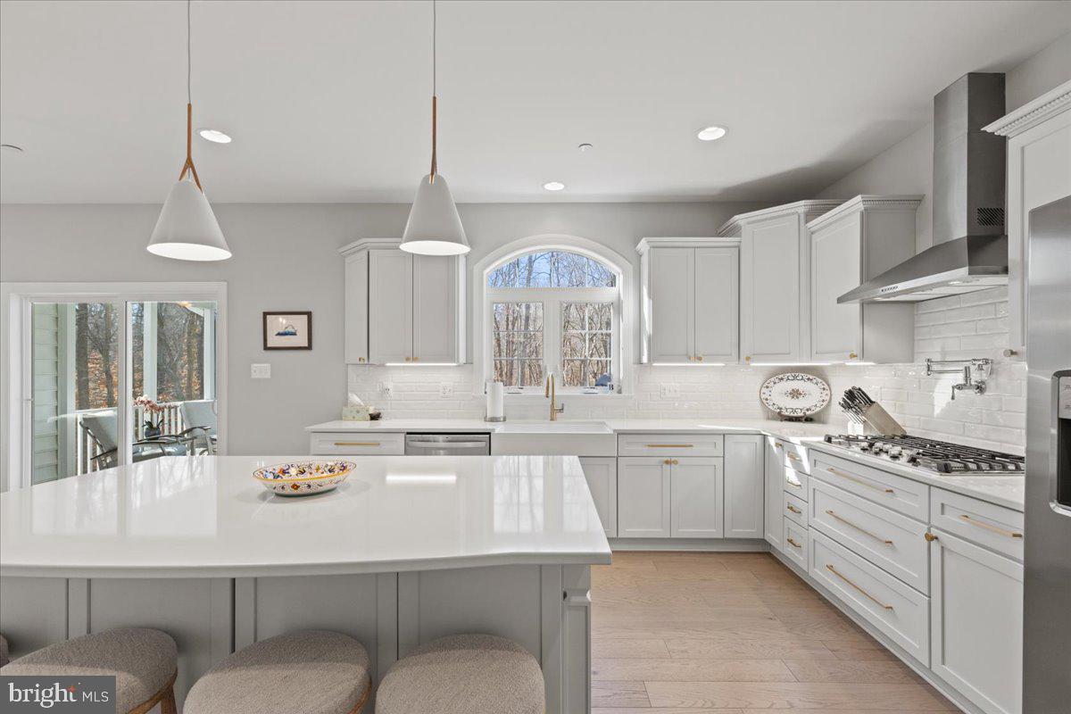 OAKLAND HALL - Residential Lease