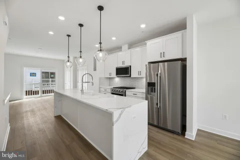 2042 Henson Norris Street, Rockville, MD 20850 - #: MDMC2233592