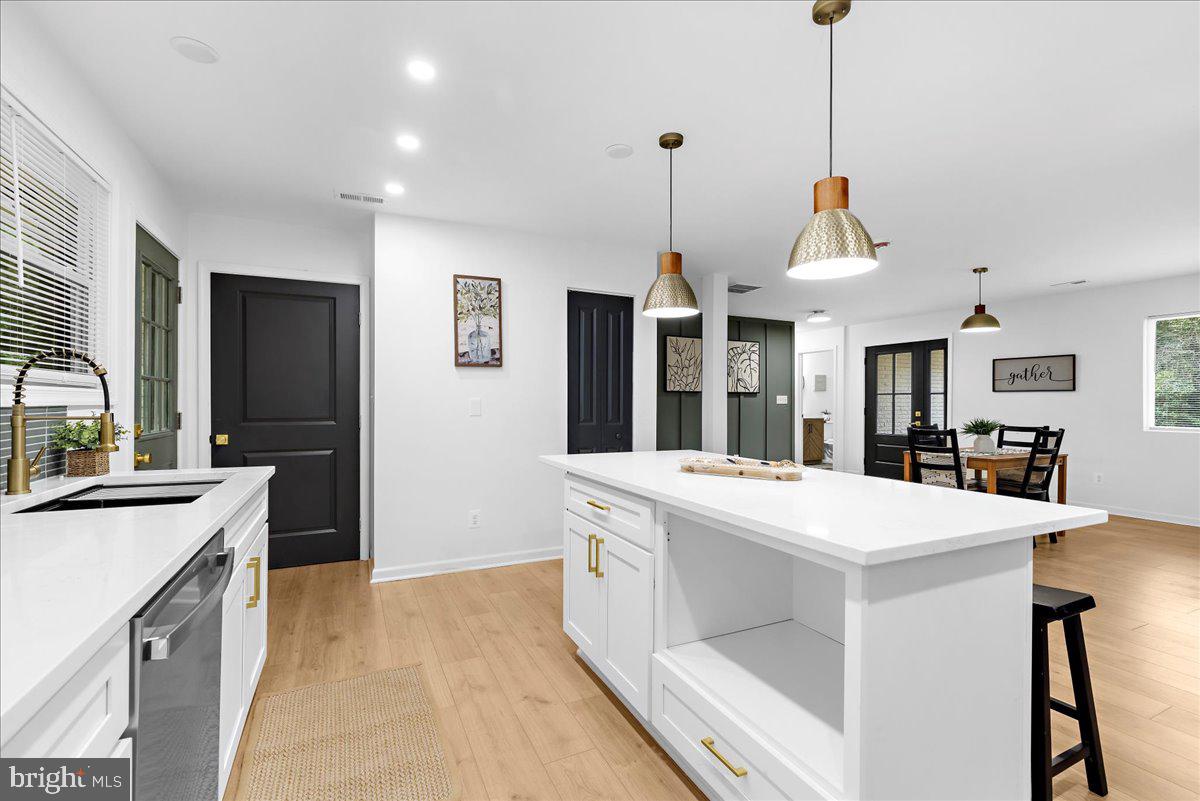 LAUREL ACRES - Residential