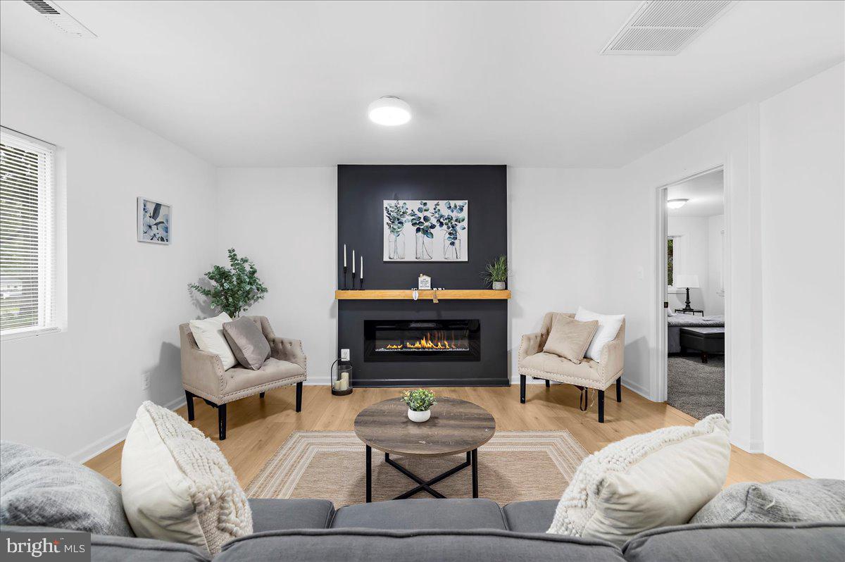 624 SUTTON DRIVE