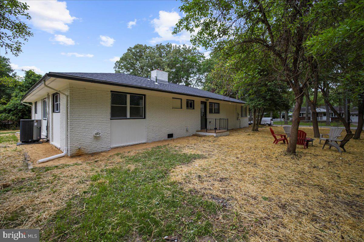 LAUREL ACRES - Residential