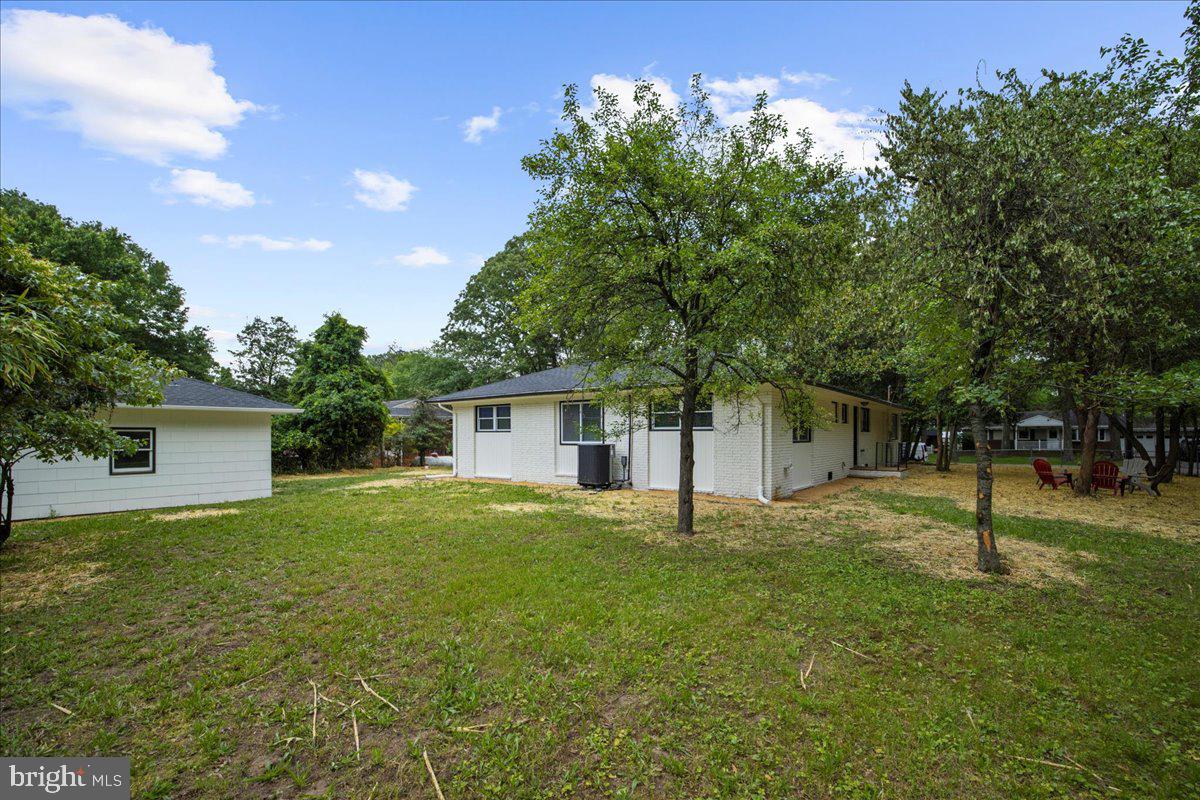 LAUREL ACRES - Residential