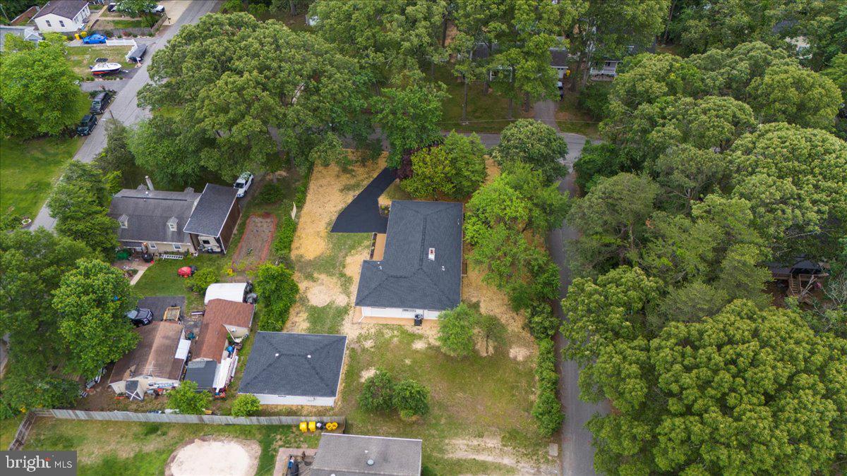 LAUREL ACRES - Residential