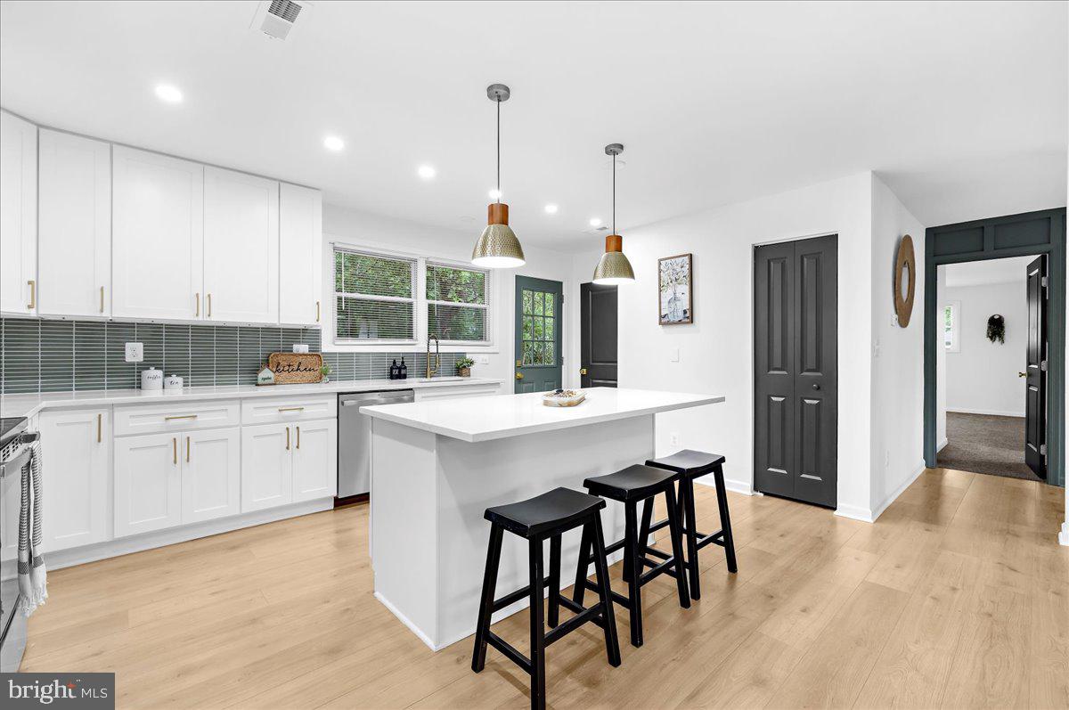 LAUREL ACRES - Residential