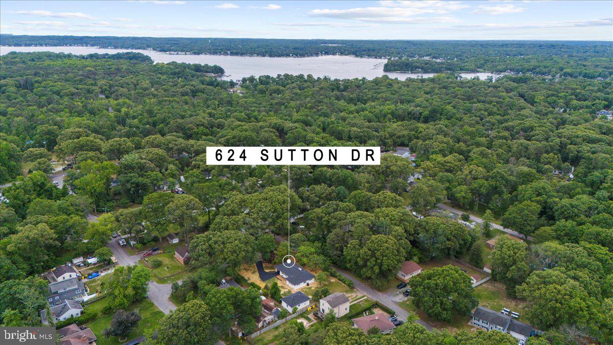 LAUREL ACRES - Residential