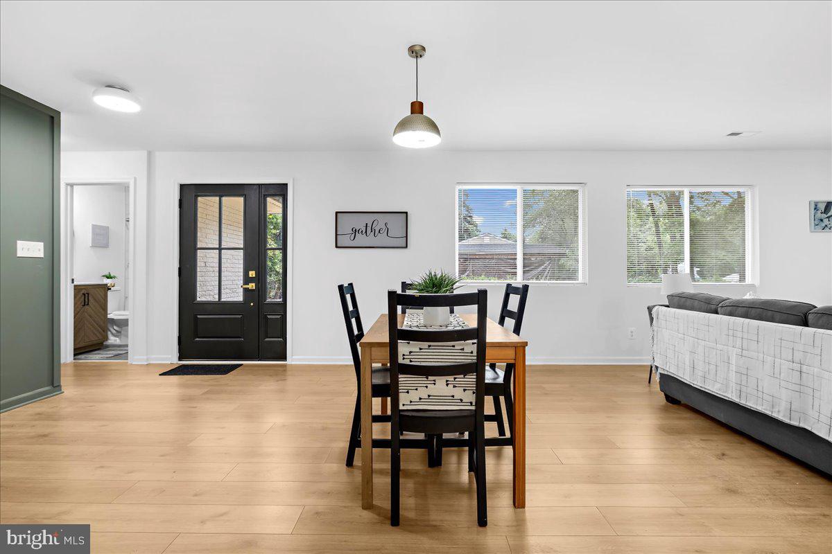 LAUREL ACRES - Residential