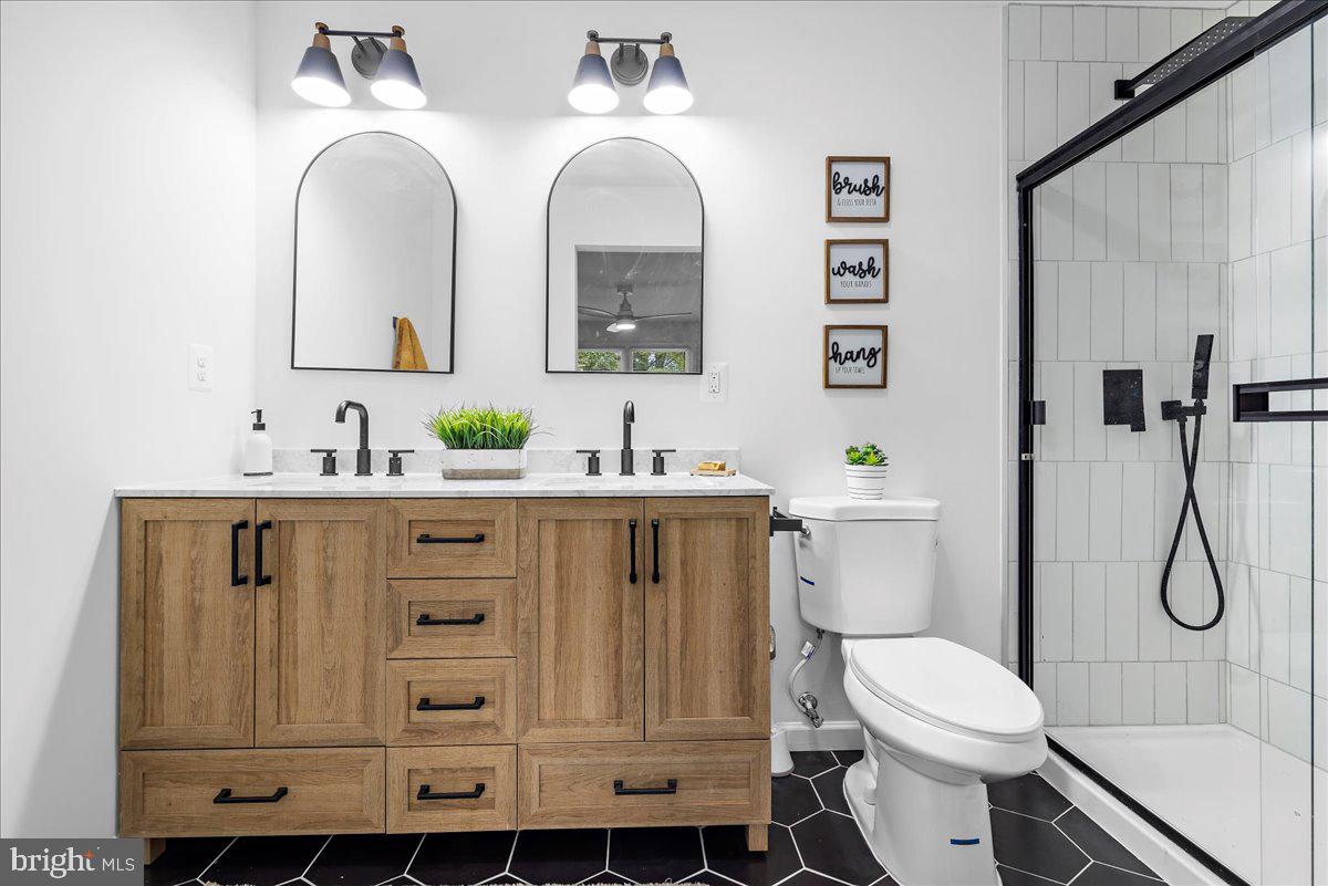 LAUREL ACRES - Residential