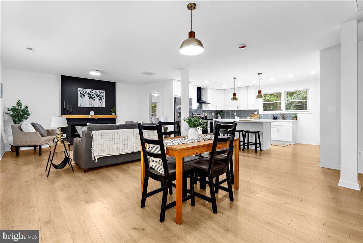 LAUREL ACRES - Residential