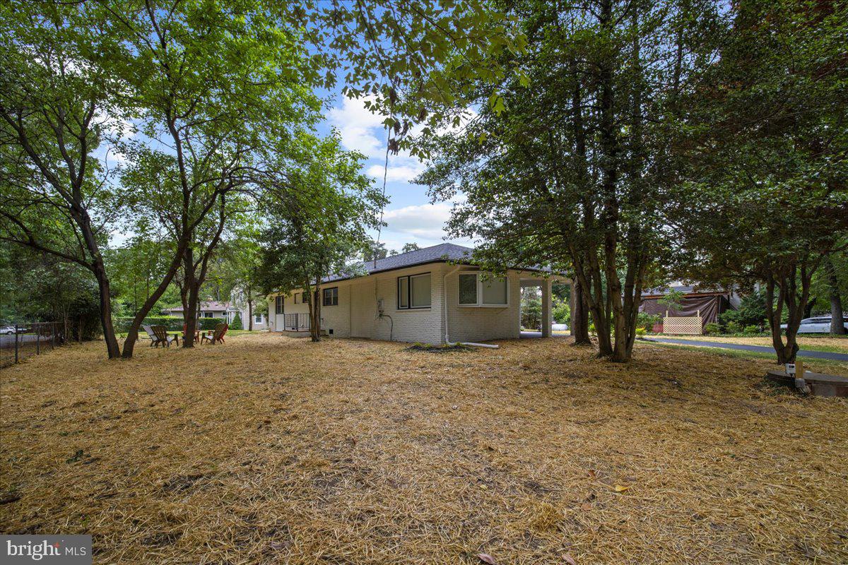 LAUREL ACRES - Residential