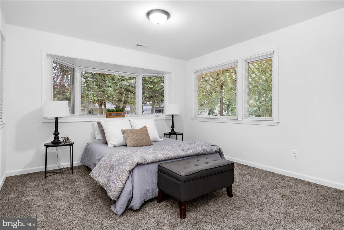 LAUREL ACRES - Residential