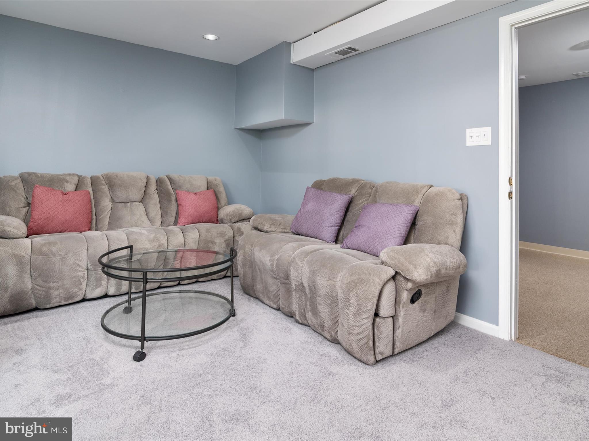 LONDON WOODS - Residential