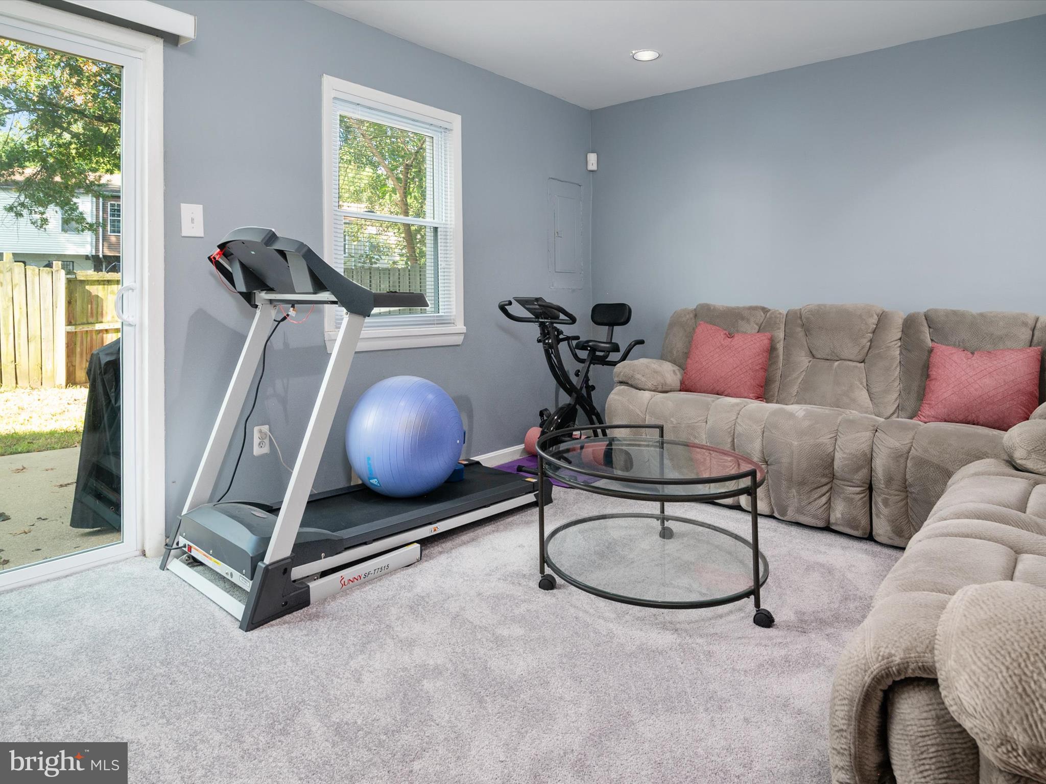 LONDON WOODS - Residential