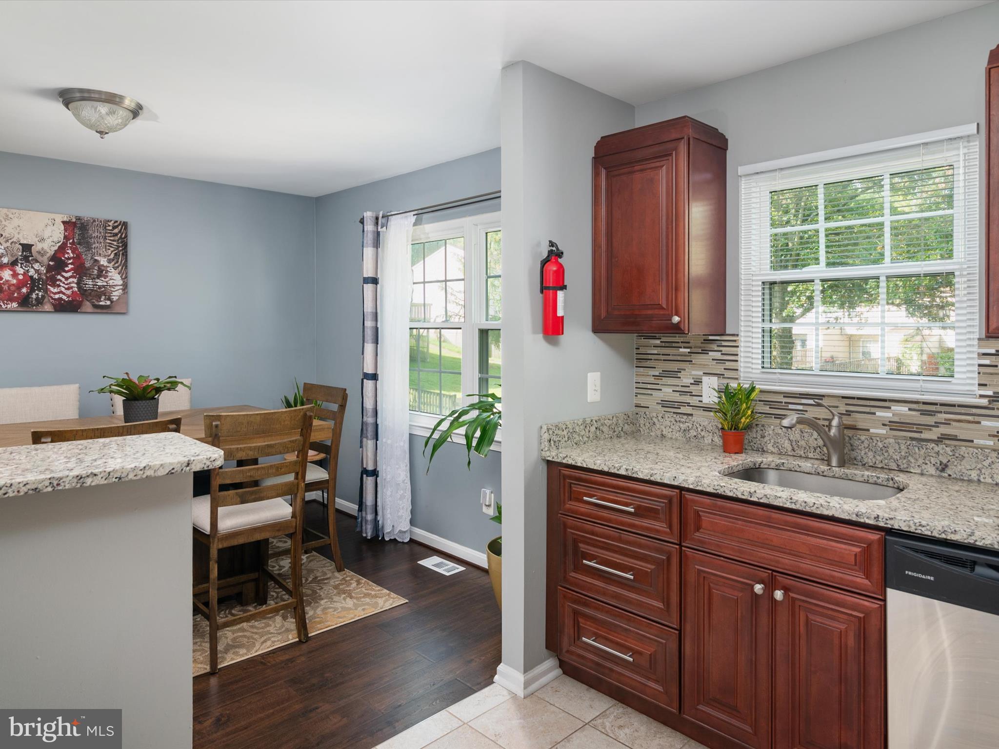 LONDON WOODS - Residential