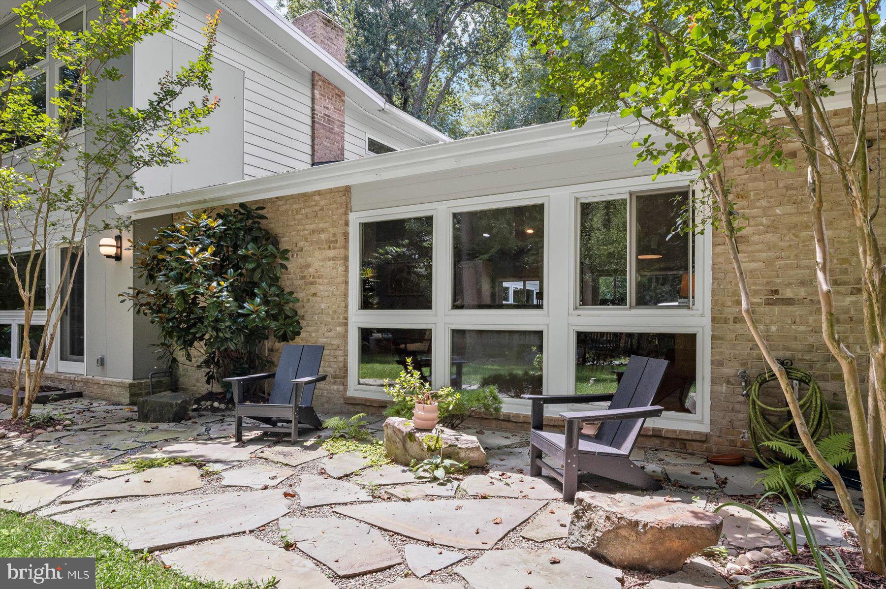 CARDEROCK SPRINGS - Residential