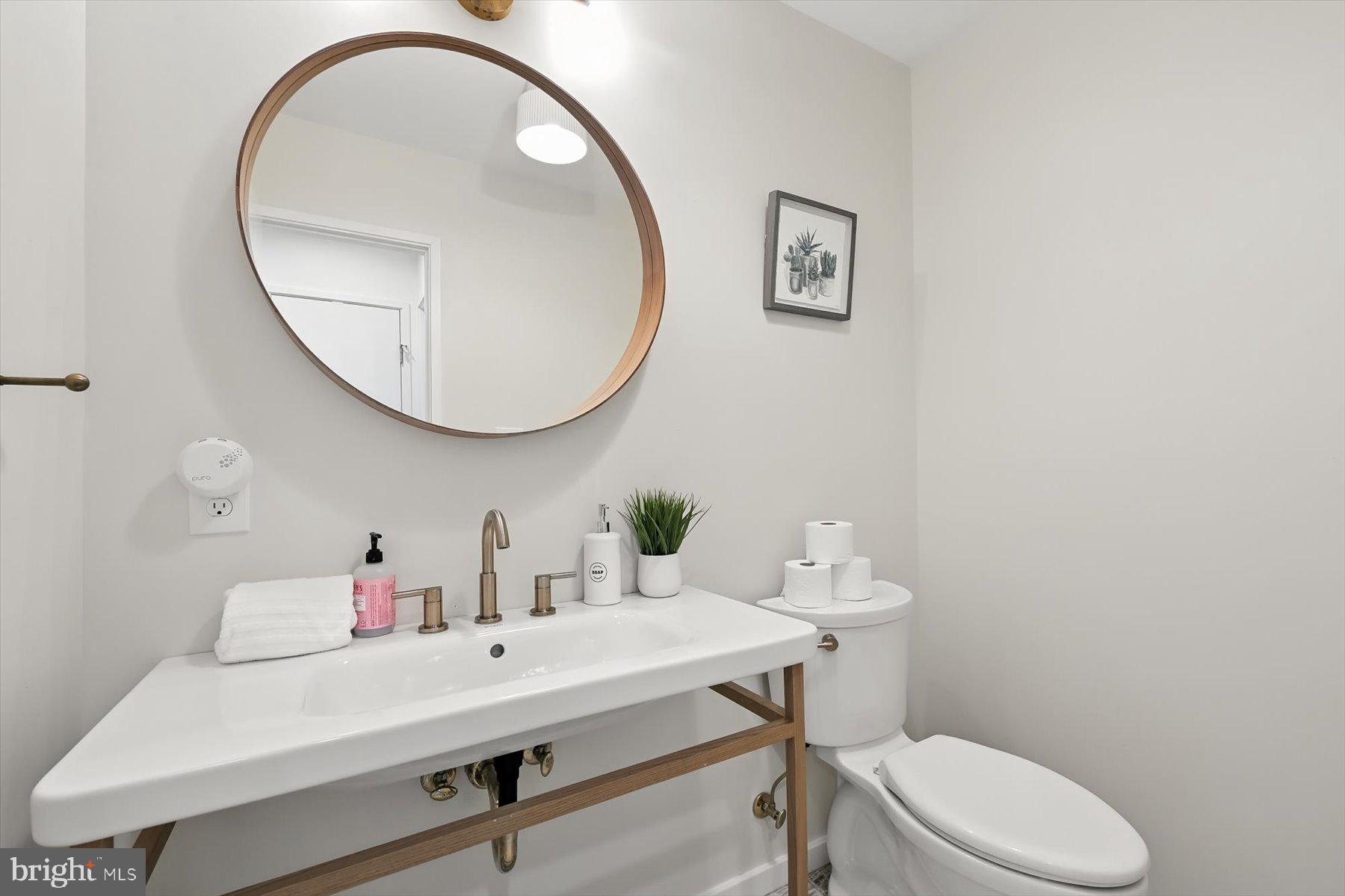 CARDEROCK SPRINGS - Residential