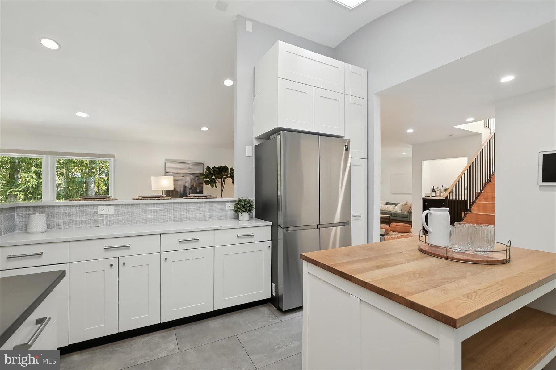 CARDEROCK SPRINGS - Residential