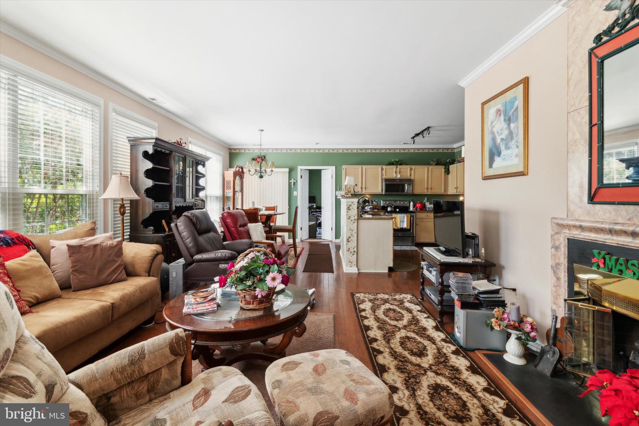 CORNERSTONE - Residential