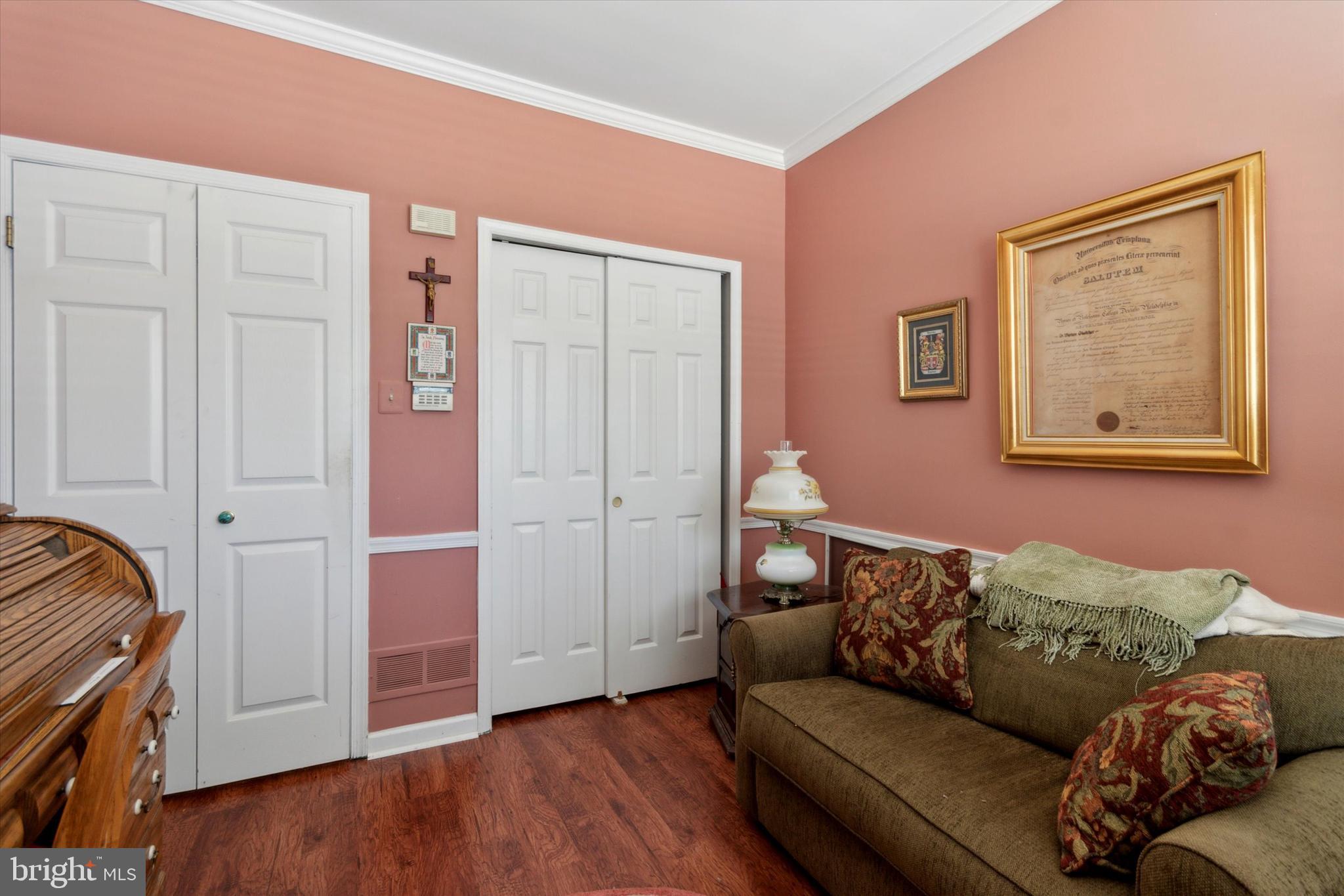 CORNERSTONE - Residential