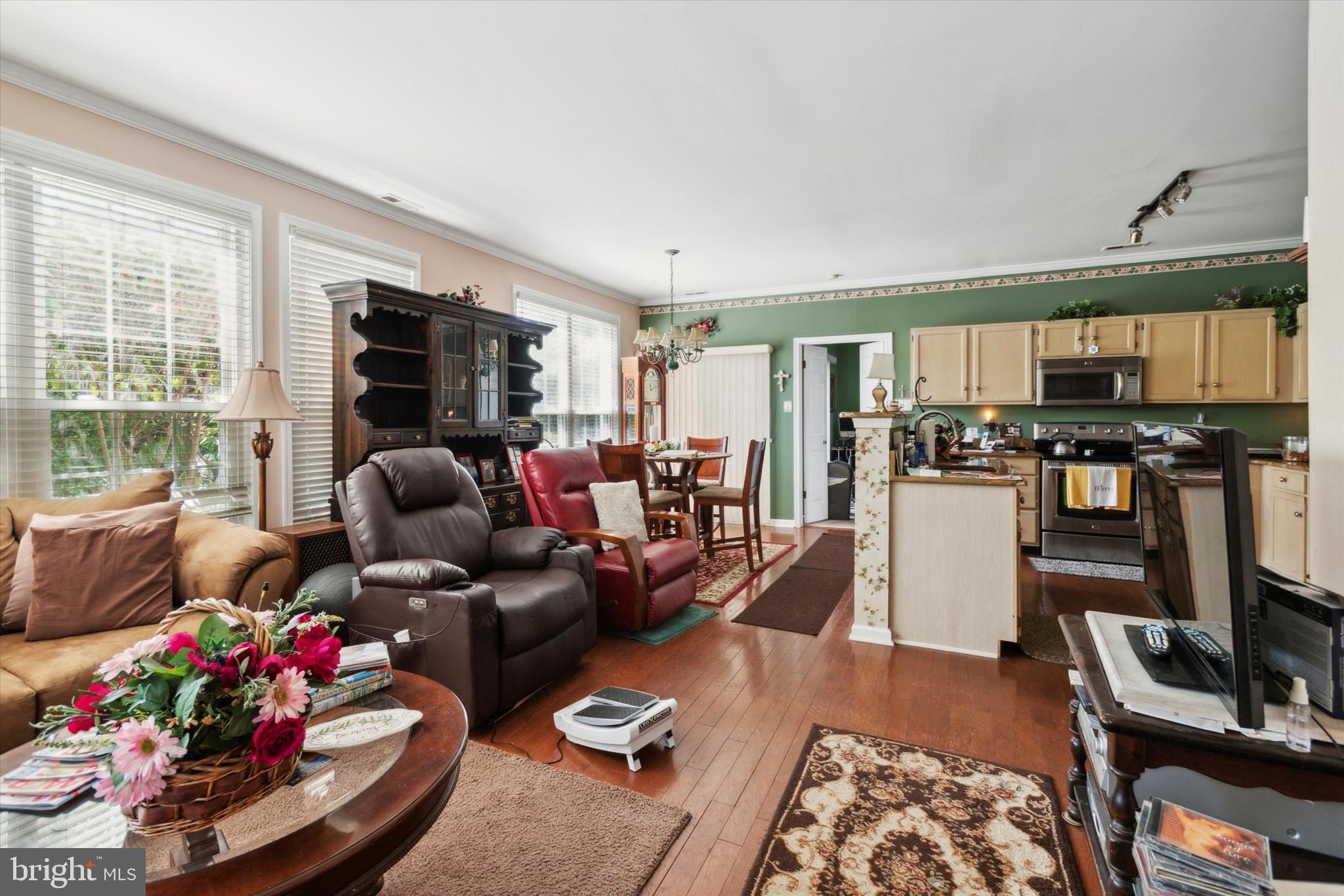 CORNERSTONE - Residential