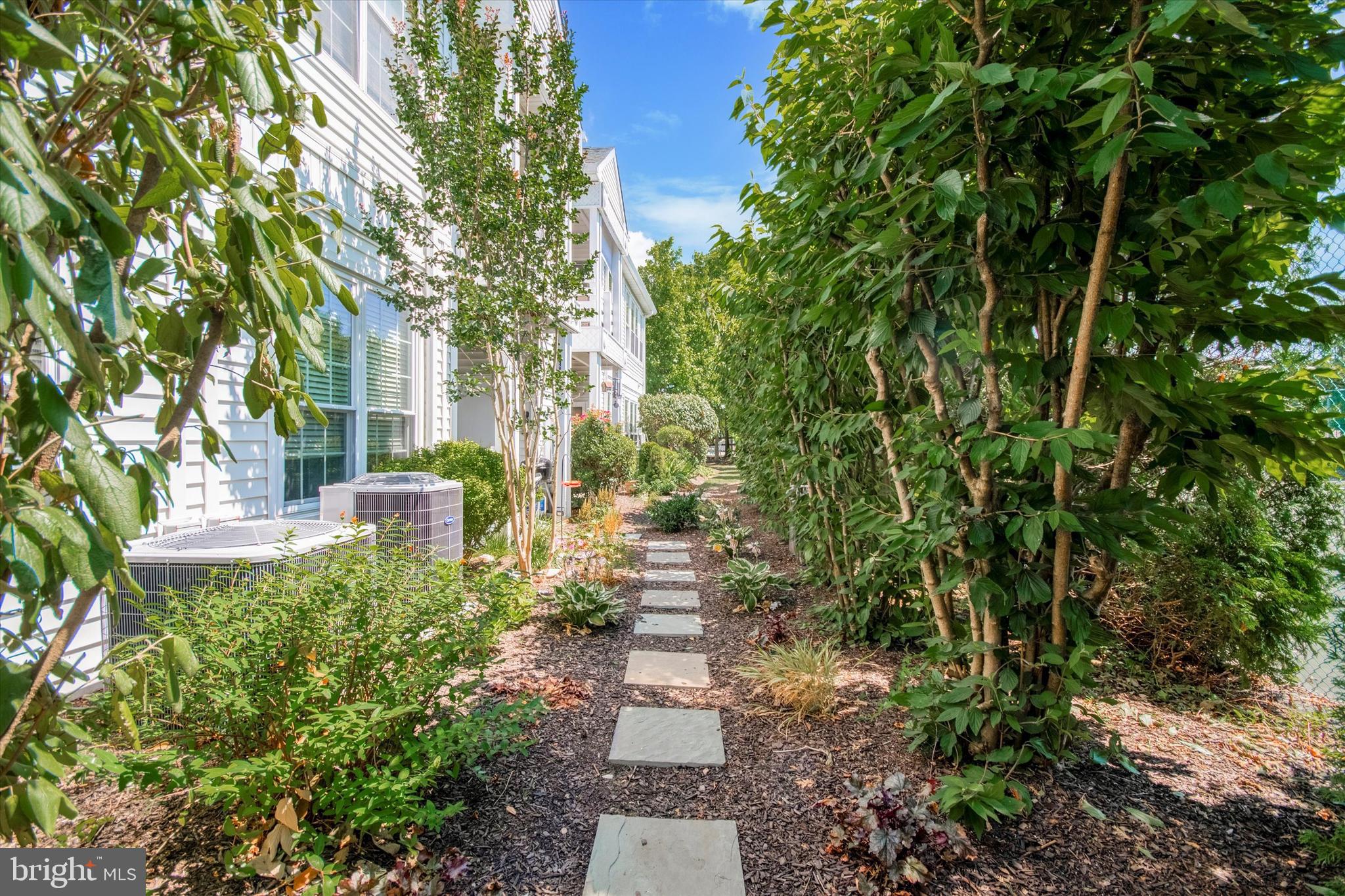 CORNERSTONE - Residential