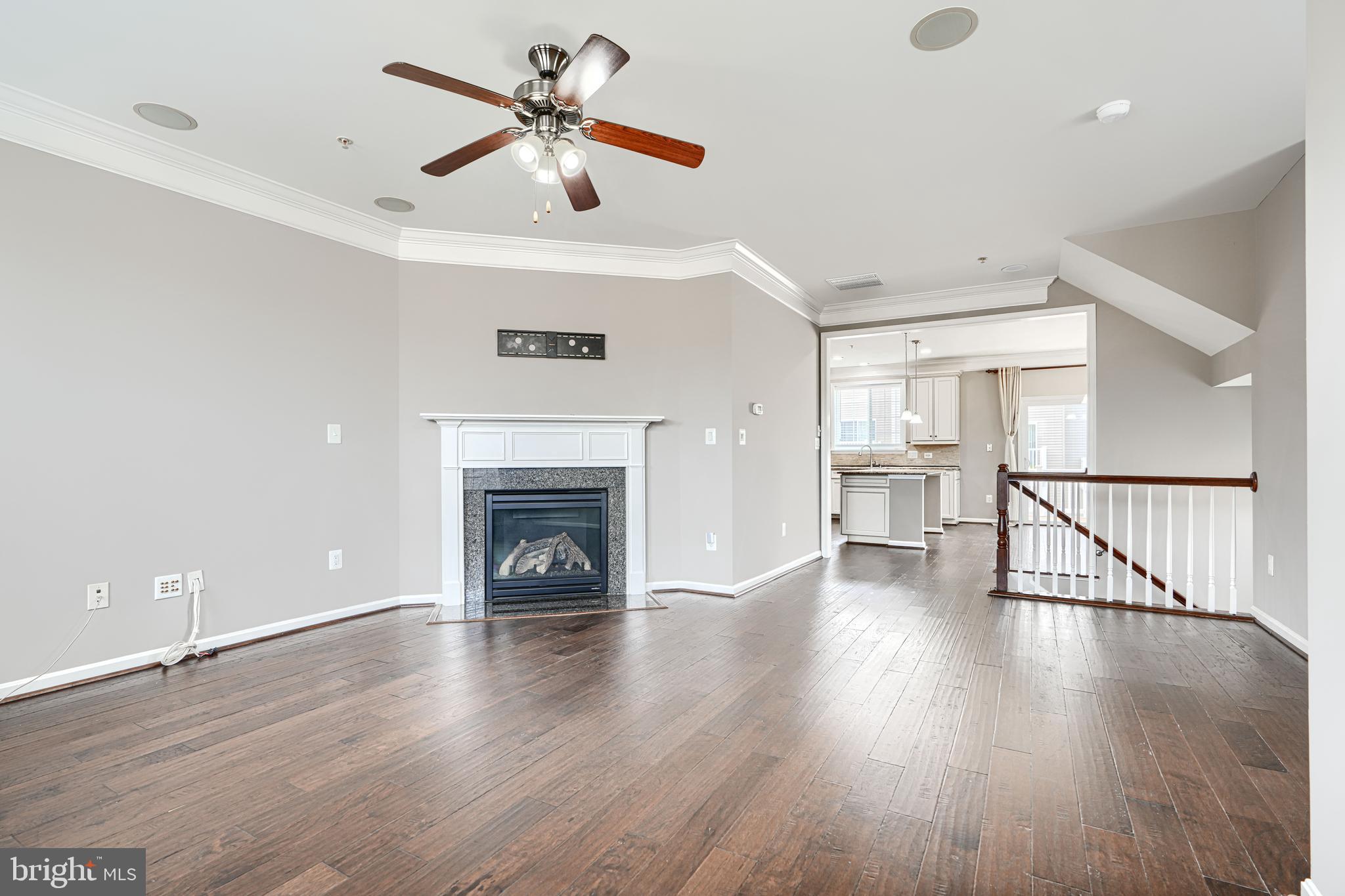 ROCKLAND AT ROGERS - Residential Lease