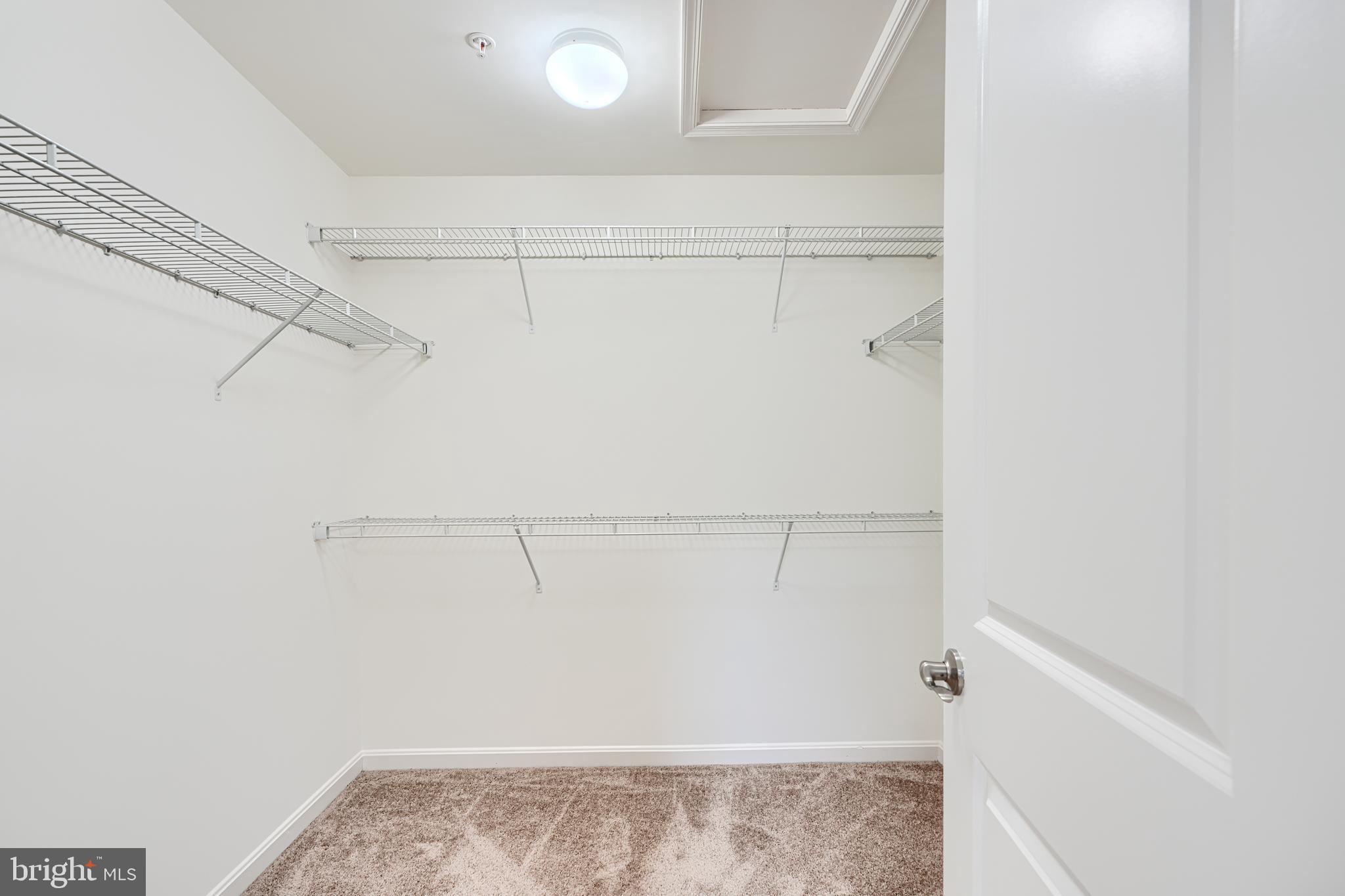 ROCKLAND AT ROGERS - Residential Lease