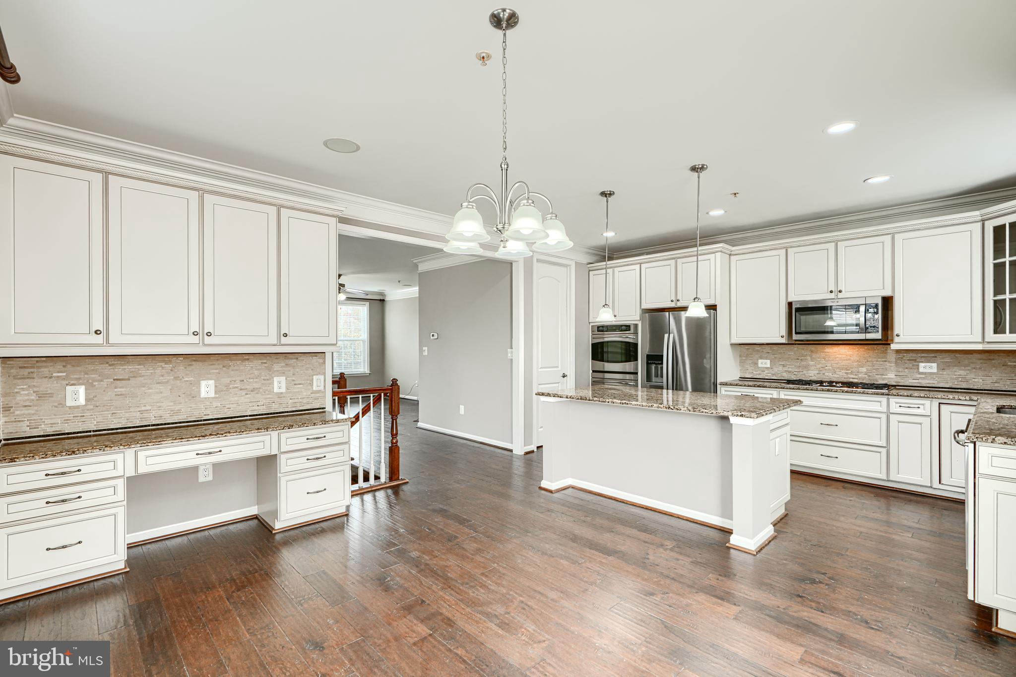 ROCKLAND AT ROGERS - Residential Lease