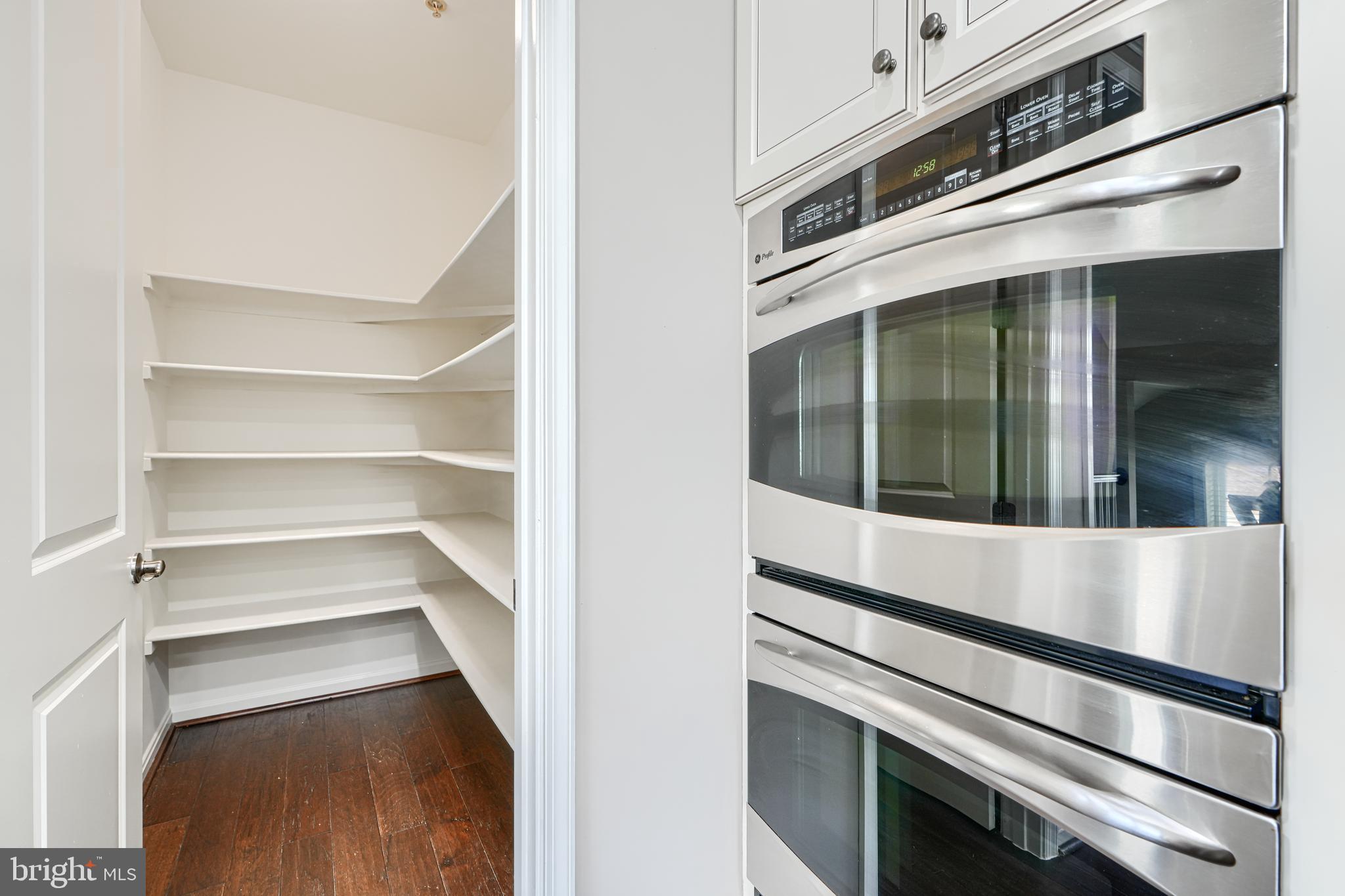 ROCKLAND AT ROGERS - Residential Lease