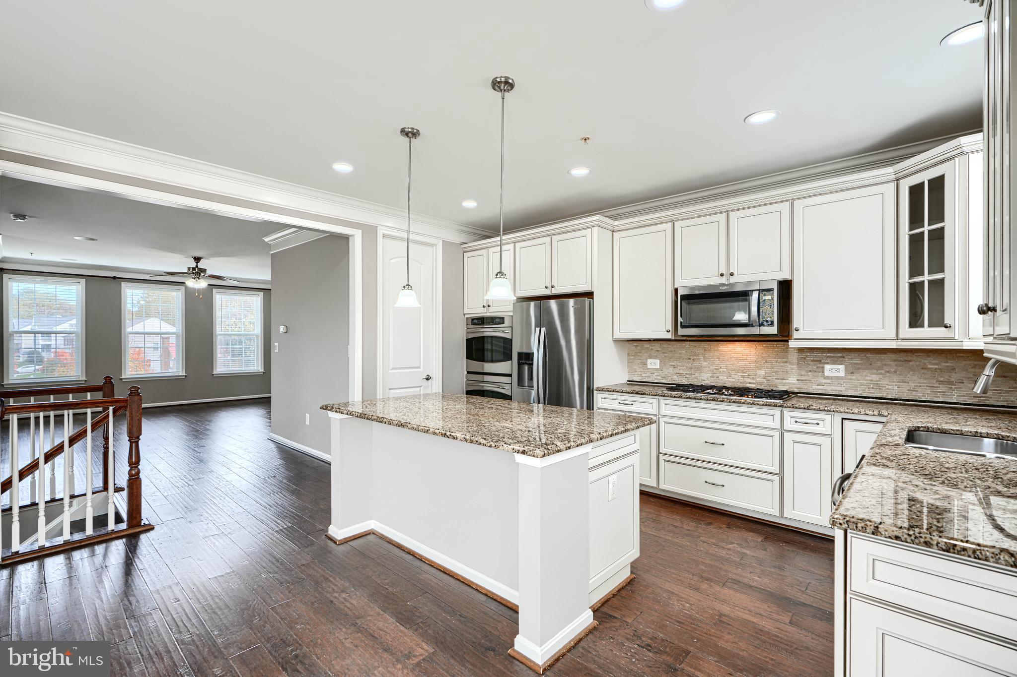 ROCKLAND AT ROGERS - Residential Lease