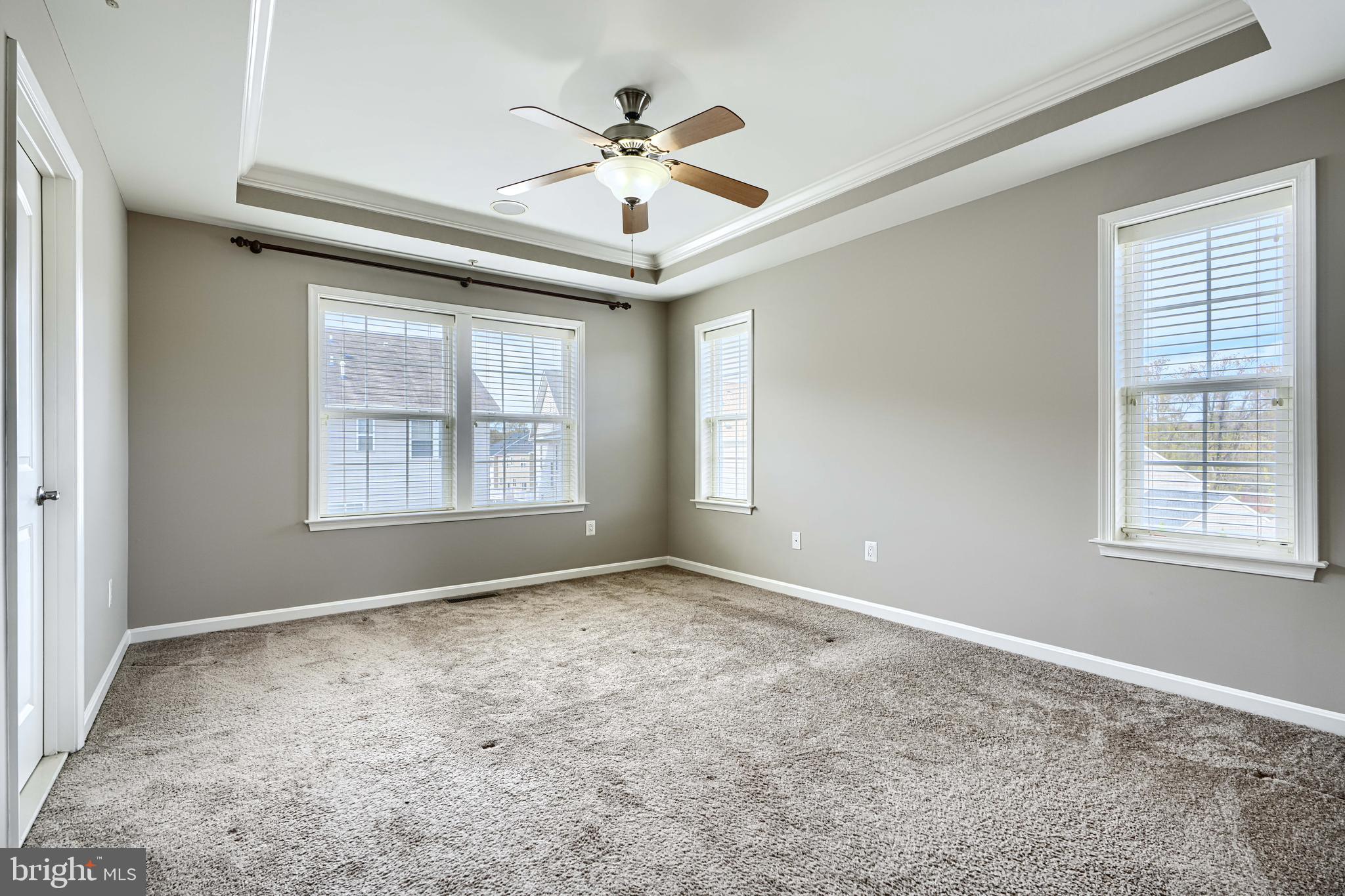 ROCKLAND AT ROGERS - Residential Lease